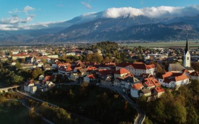 Vabilo na strokovno srečanje z okroglo mizo Združenja ravnateljev in pomočnikov ravnateljev